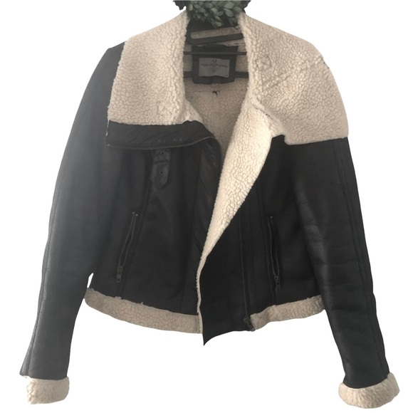 🌱 Vero Moda: Vegan Pilot Jacket - Picture 2 of 10